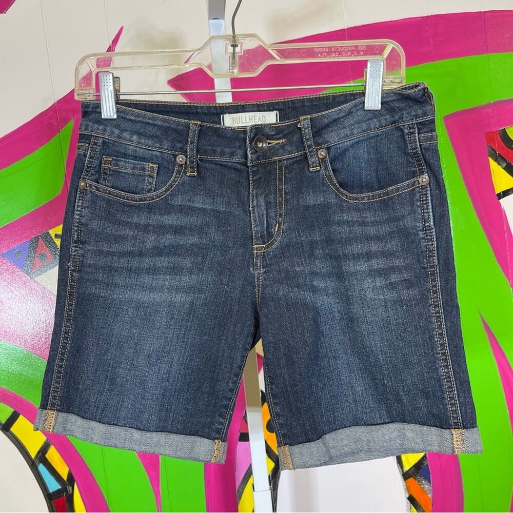 Bullhead Women's Dark Denim Shorts, Size 5. In excellent condition!